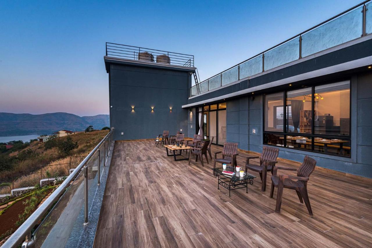 Eyes On The Lake By Stayvista - A Hillside Villa With A Captivating View Of The River Pune Zewnętrze zdjęcie